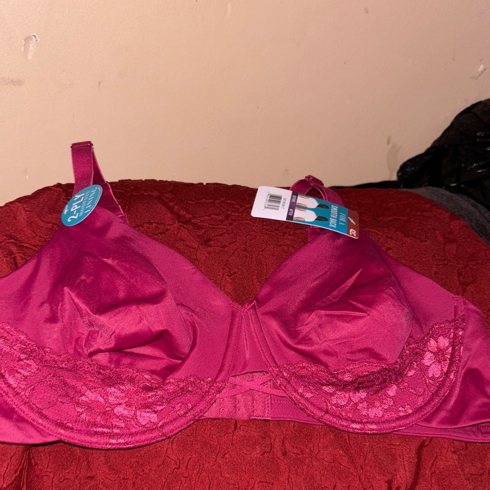 Vanity Fair‎ Lace Bra 42C NWT ⭐️